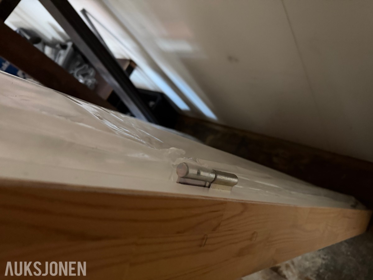 Kloppen Ola 4 innerdør m/karm / Herskapelig / 90x230 / Hvit
