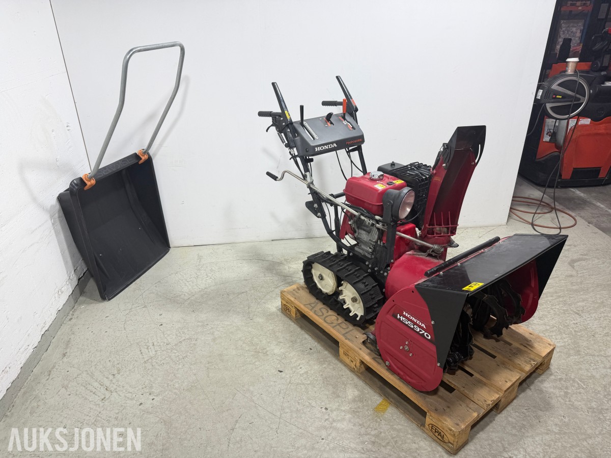 2011 Honda HSS970 Hydrostatisk Beltegående Snøfreser med Snøskuffe