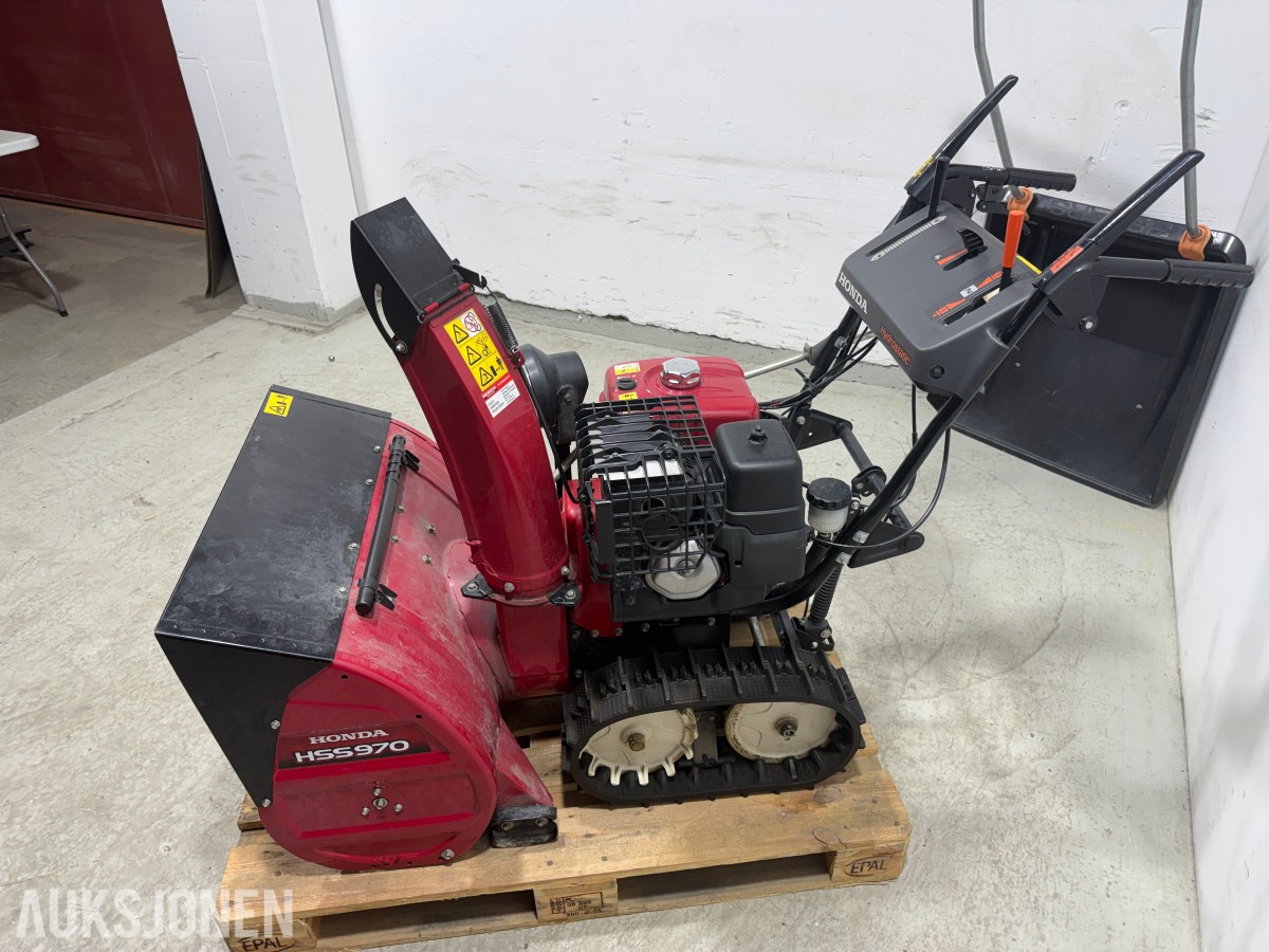 2011 Honda HSS970 Hydrostatisk Beltegående Snøfreser med Snøskuffe