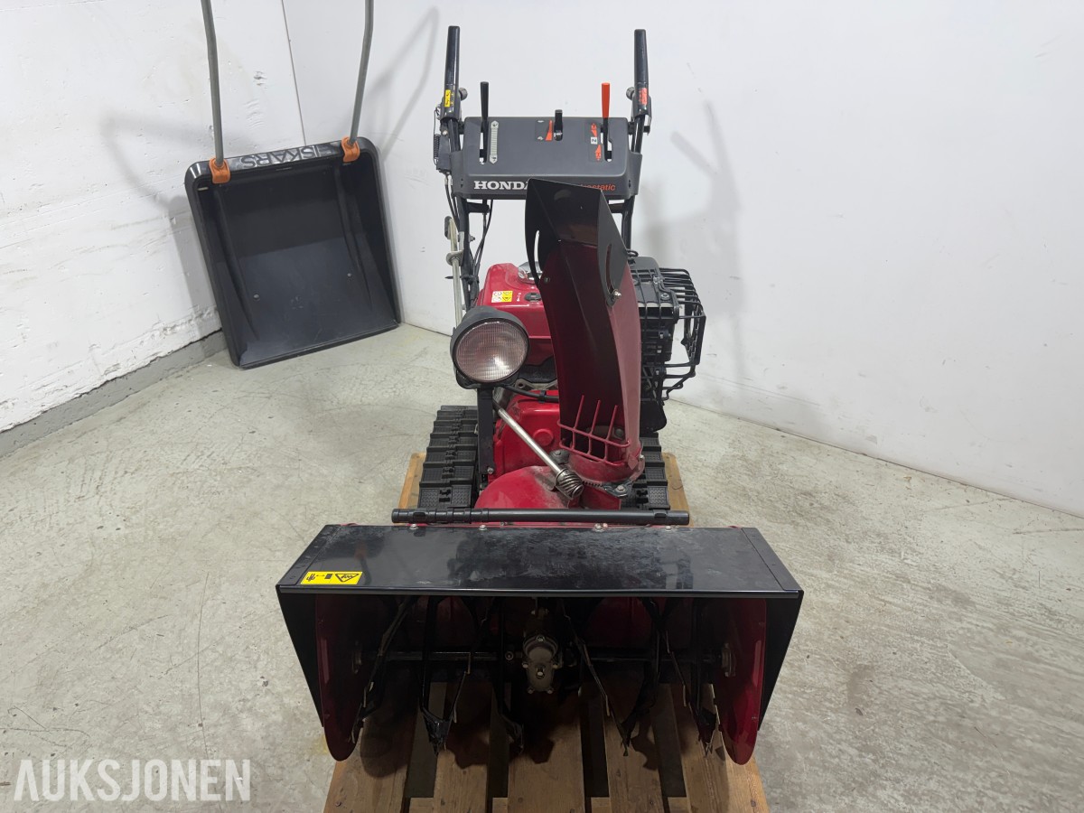 2011 Honda HSS970 Hydrostatisk Beltegående Snøfreser med Snøskuffe