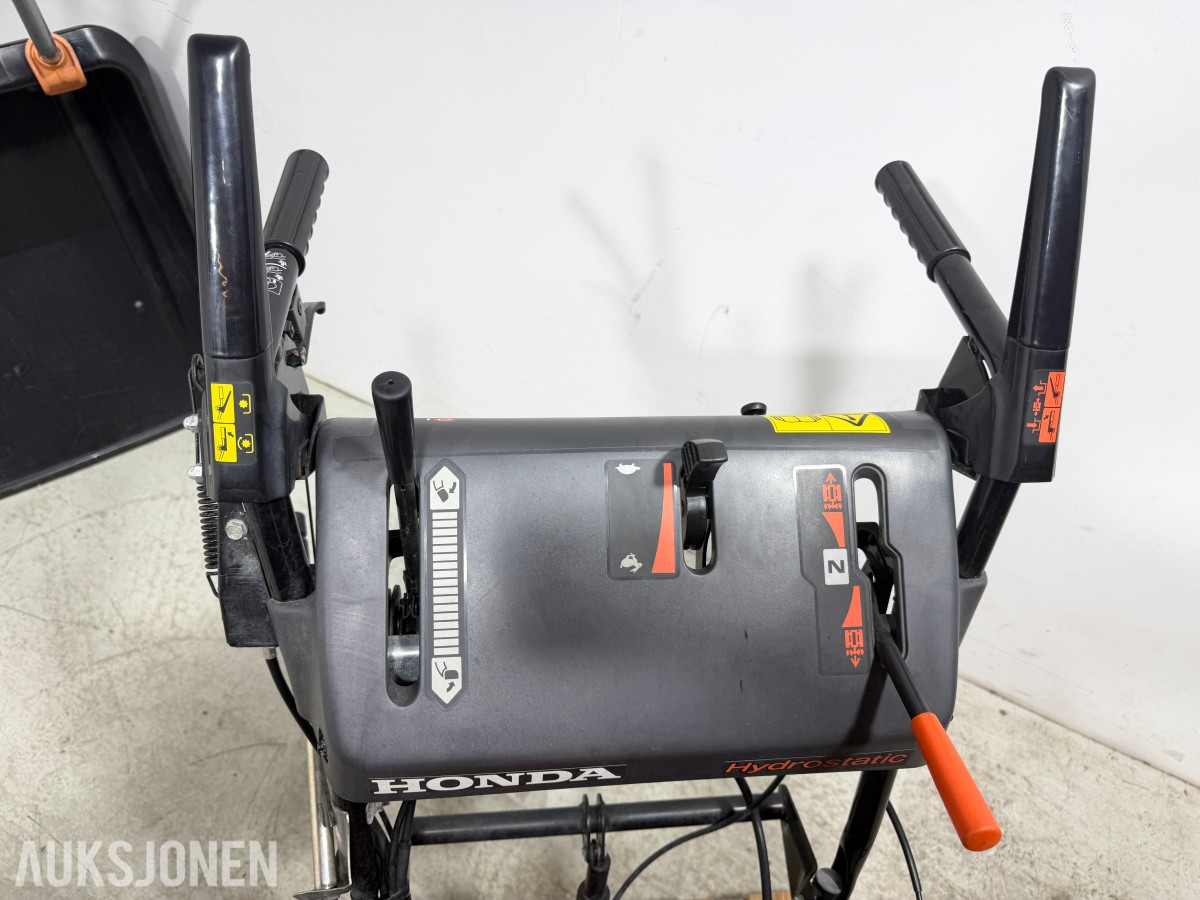 2011 Honda HSS970 Hydrostatisk Beltegående Snøfreser med Snøskuffe