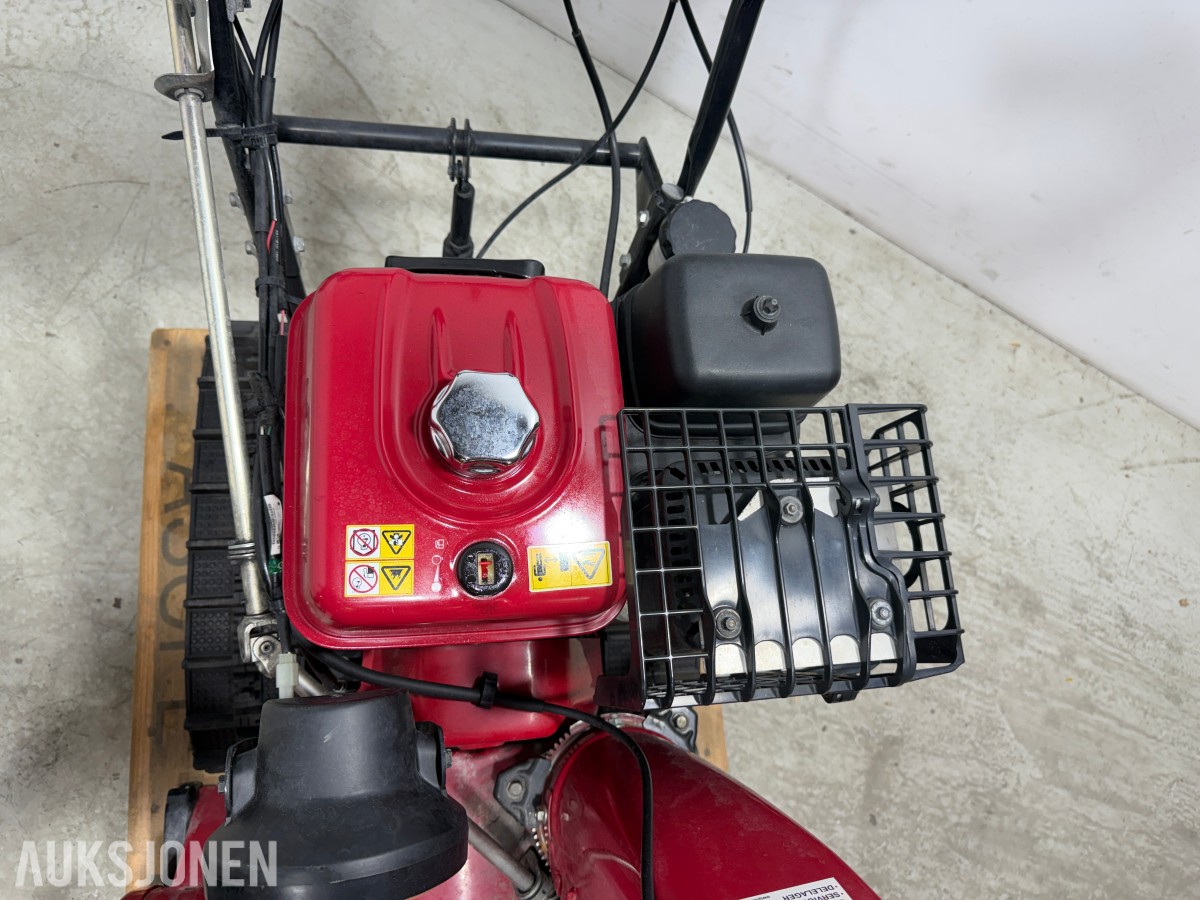 2011 Honda HSS970 Hydrostatisk Beltegående Snøfreser med Snøskuffe