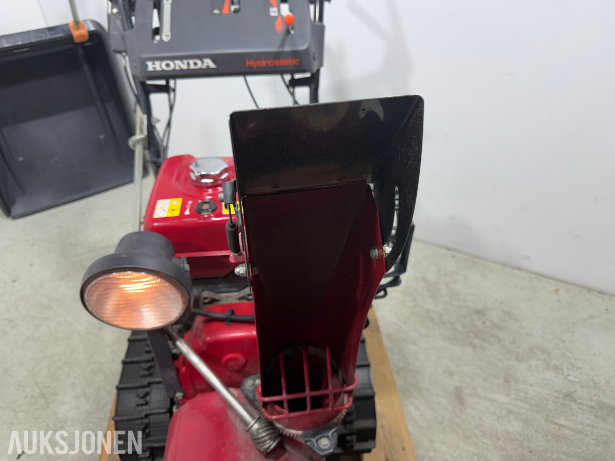 2011 Honda HSS970 Hydrostatisk Beltegående Snøfreser med Snøskuffe