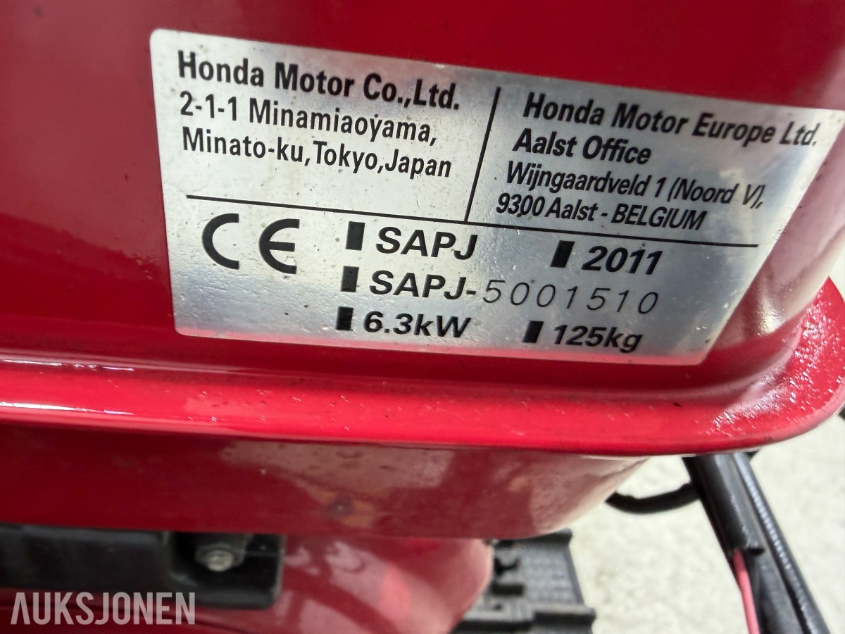 2011 Honda HSS970 Hydrostatisk Beltegående Snøfreser med Snøskuffe