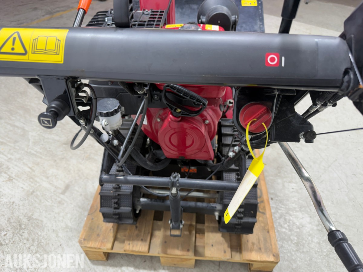 2011 Honda HSS970 Hydrostatisk Beltegående Snøfreser med Snøskuffe