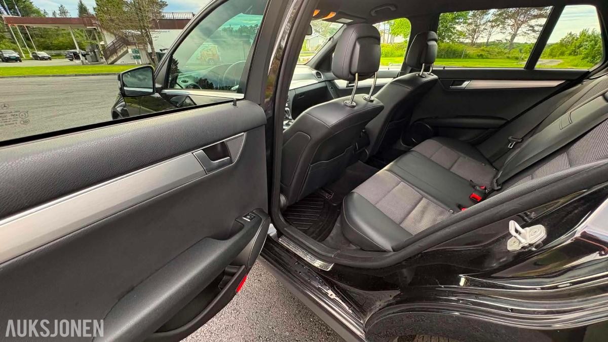 2012 Mercedes-Benz C180 T Avantgarde Automat AMG HENGERFESTE KEYLESS 