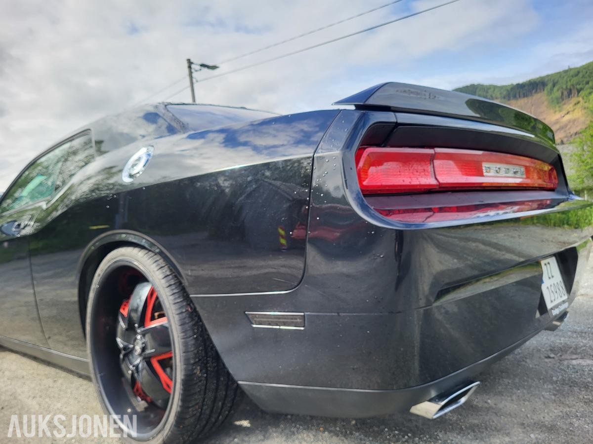 2009 Dodge Challenger 3.5 253hk Soltak Helskinn Fjernstart