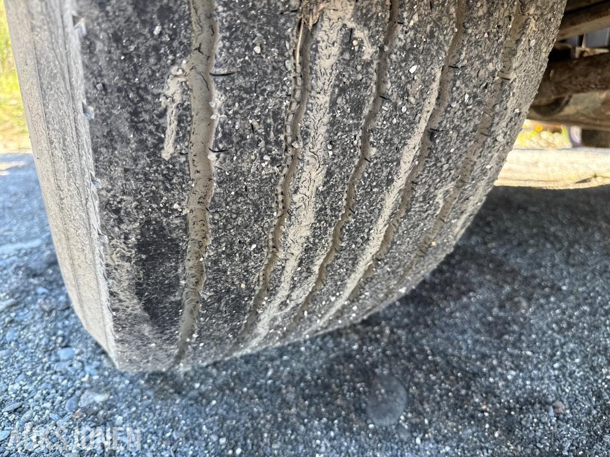 1998 Scania 124G 400 krokløft 619758km – 35 tonns krok