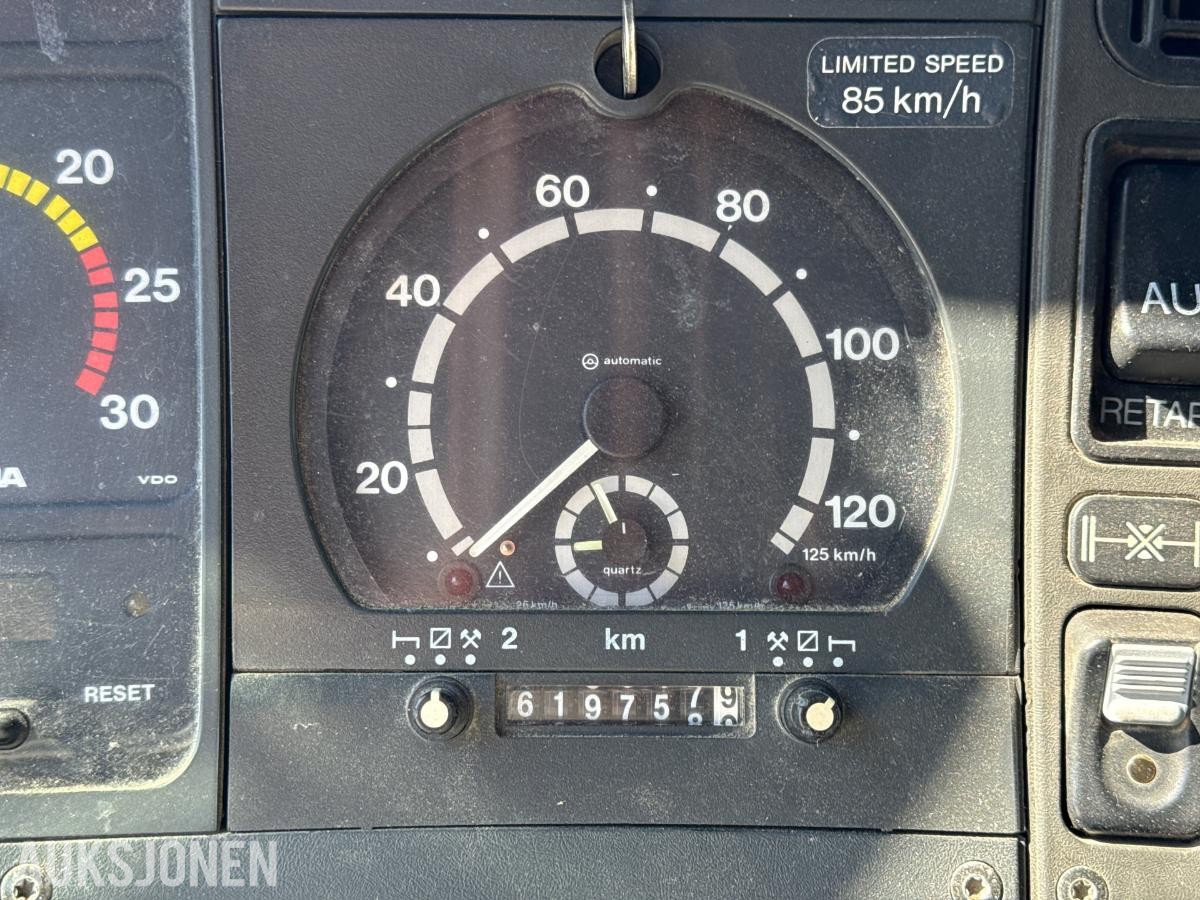 1998 Scania 124G 400 krokløft 619758km – 35 tonns krok