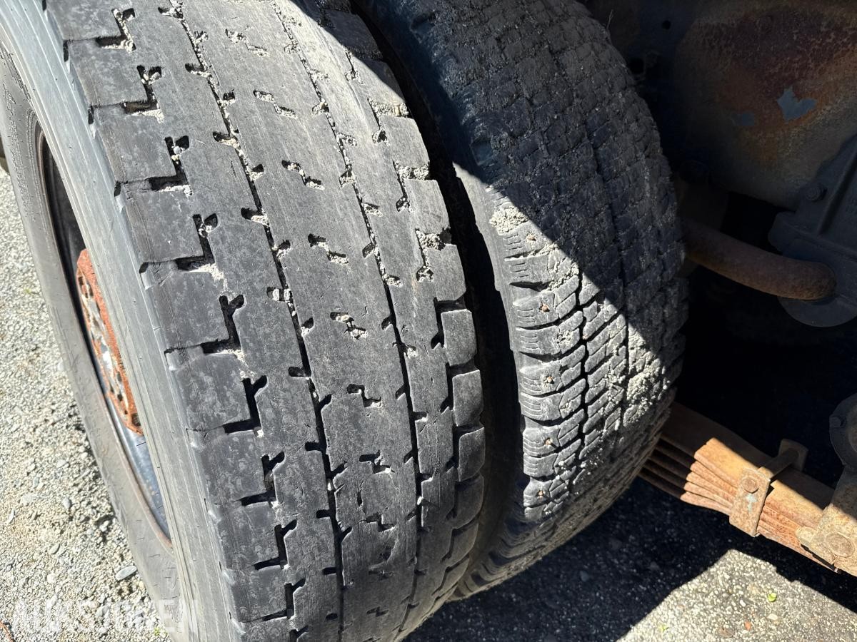 1998 Scania 124G 400 krokløft 619758km – 35 tonns krok