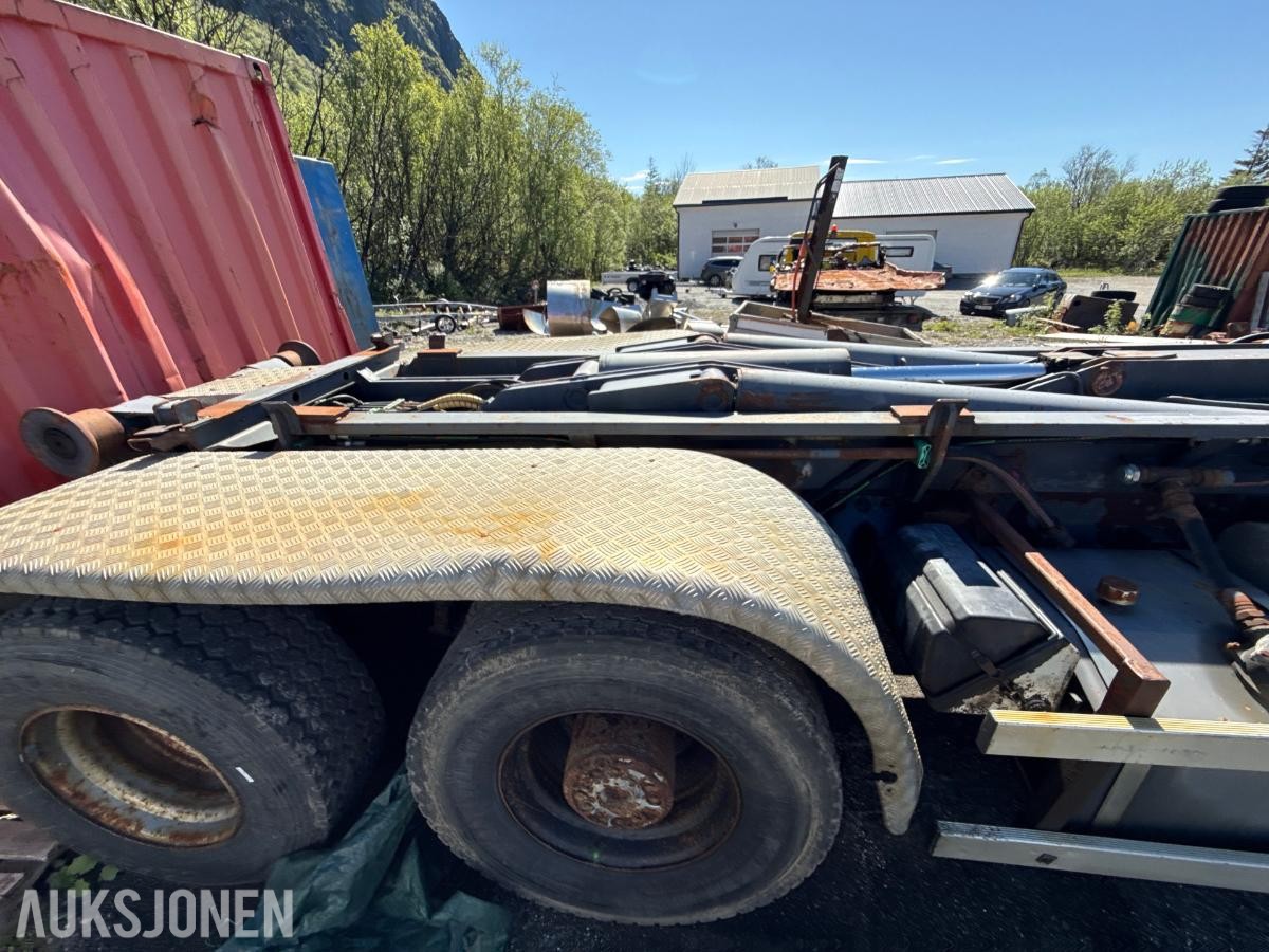 1998 Scania 124G 400 krokløft 619758km – 35 tonns krok