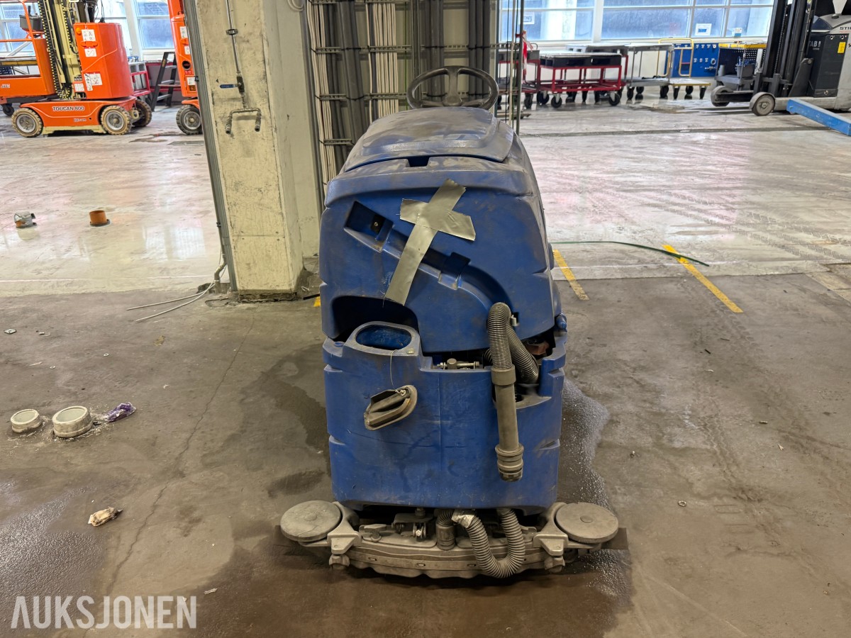 Nilfisk Scrubtec R 466 sittegående gulvvaskemaskin
