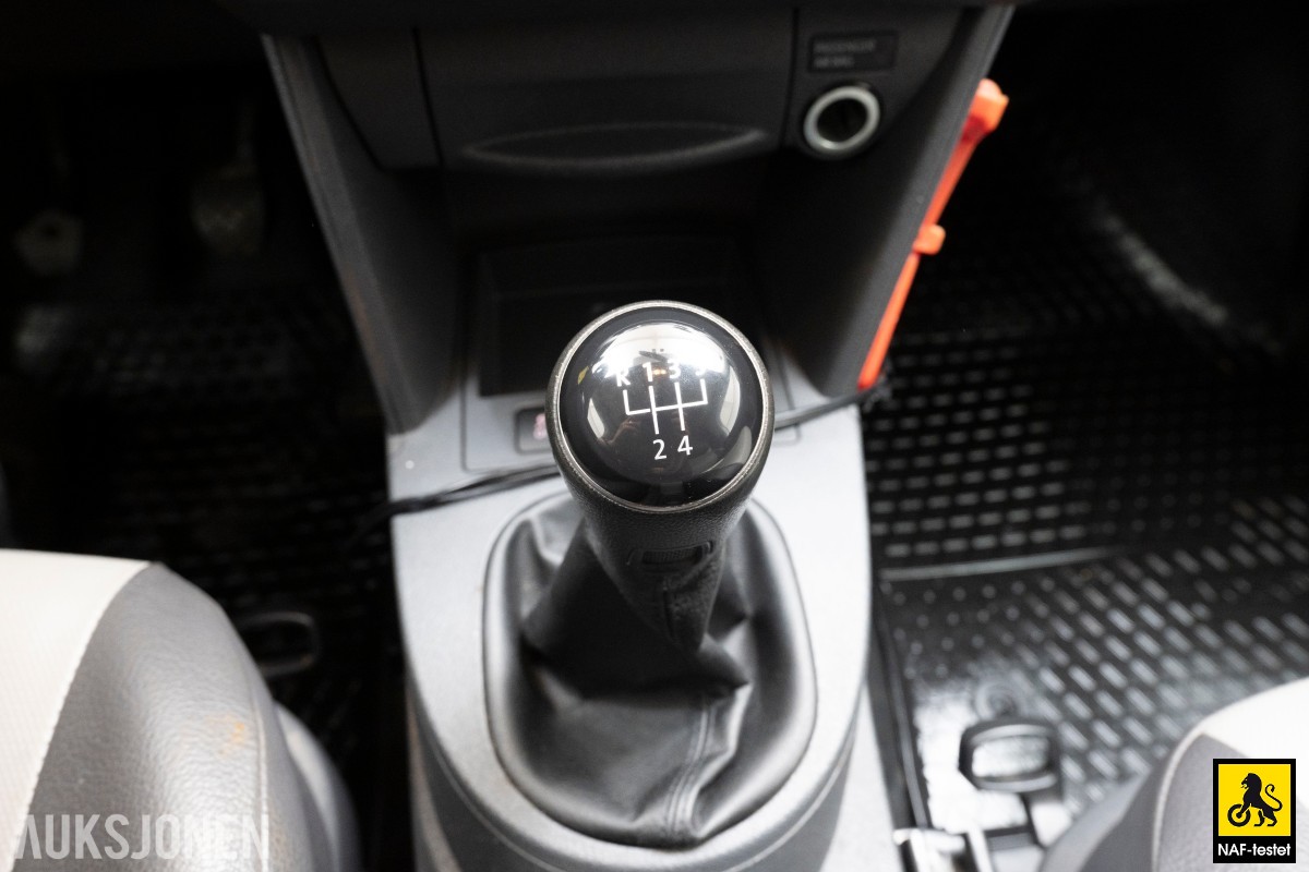 2013 Volkswagen CADDY *UTEN MINSTEPRIS* 2.0 GASSDRIFT HENGERFESTE INNREDNING