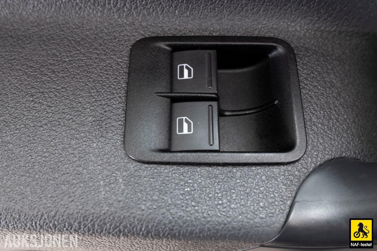 2014 Volkswagen CADDY 2.0 GASSDRIFT HENGERFESTE INNREDNING KUNSTLÆR
