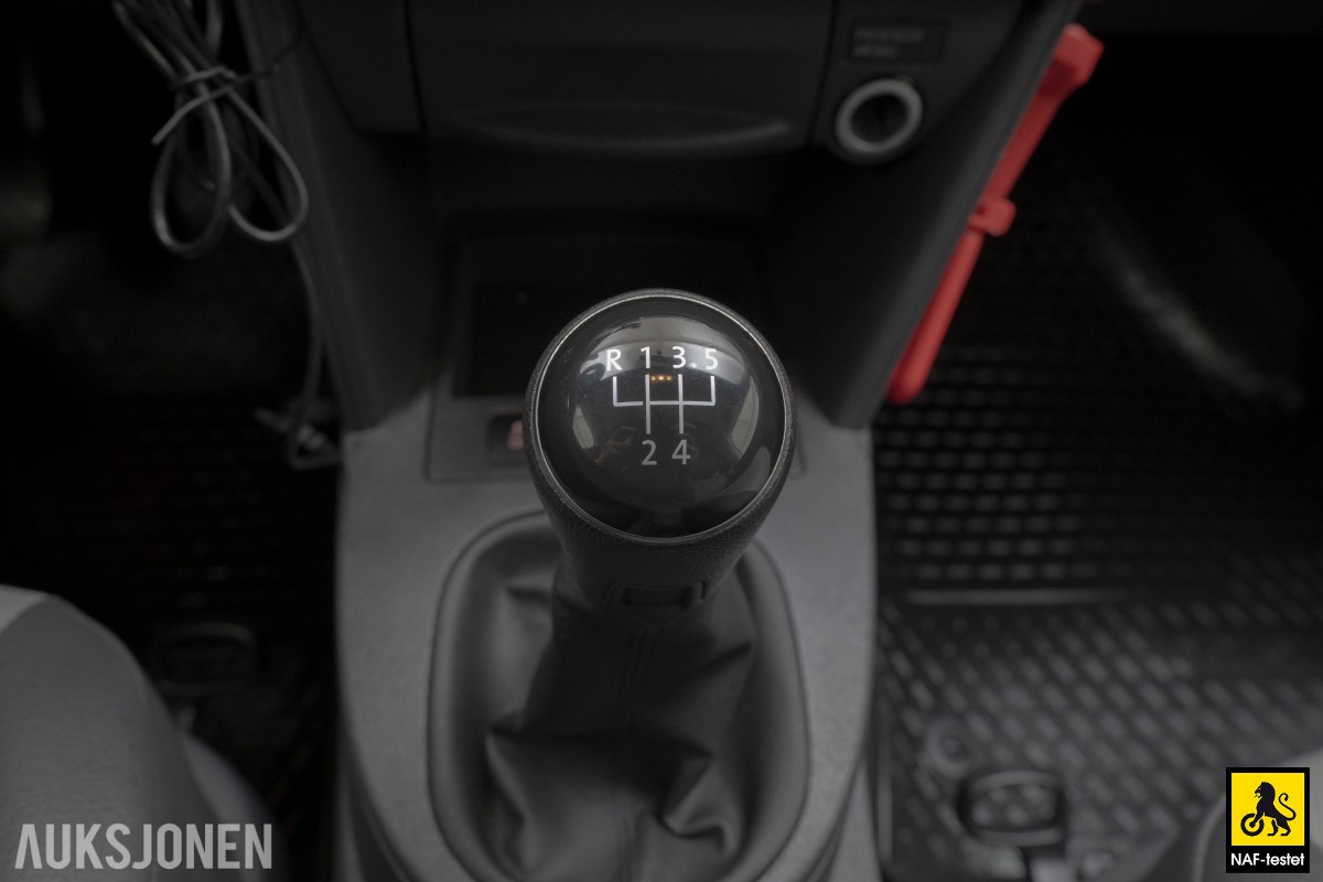 2014 Volkswagen CADDY 2.0 GASSDRIFT HENGERFESTE INNREDNING KUNSTLÆR