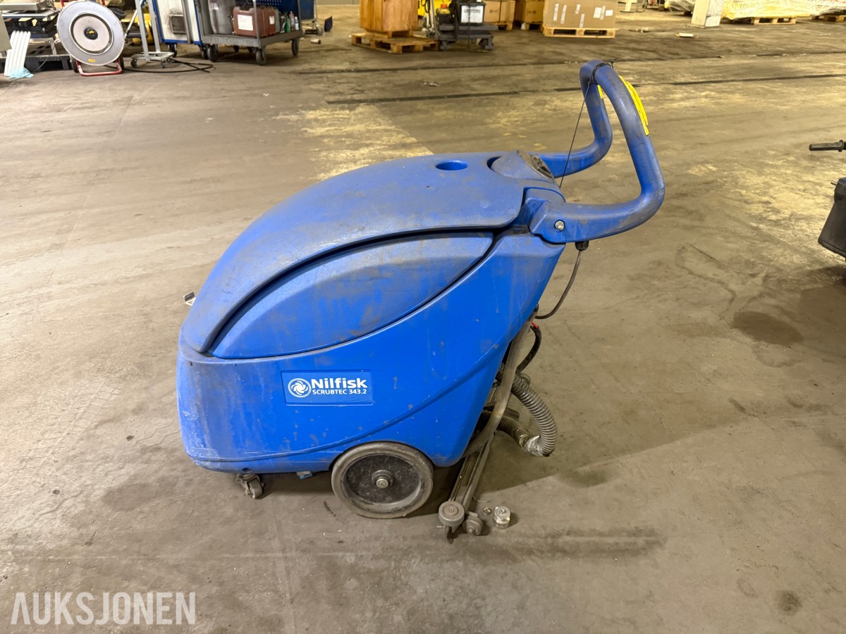2016 Nilfisk Scrubtec 343.2 B Combi gulvvaskemaskin