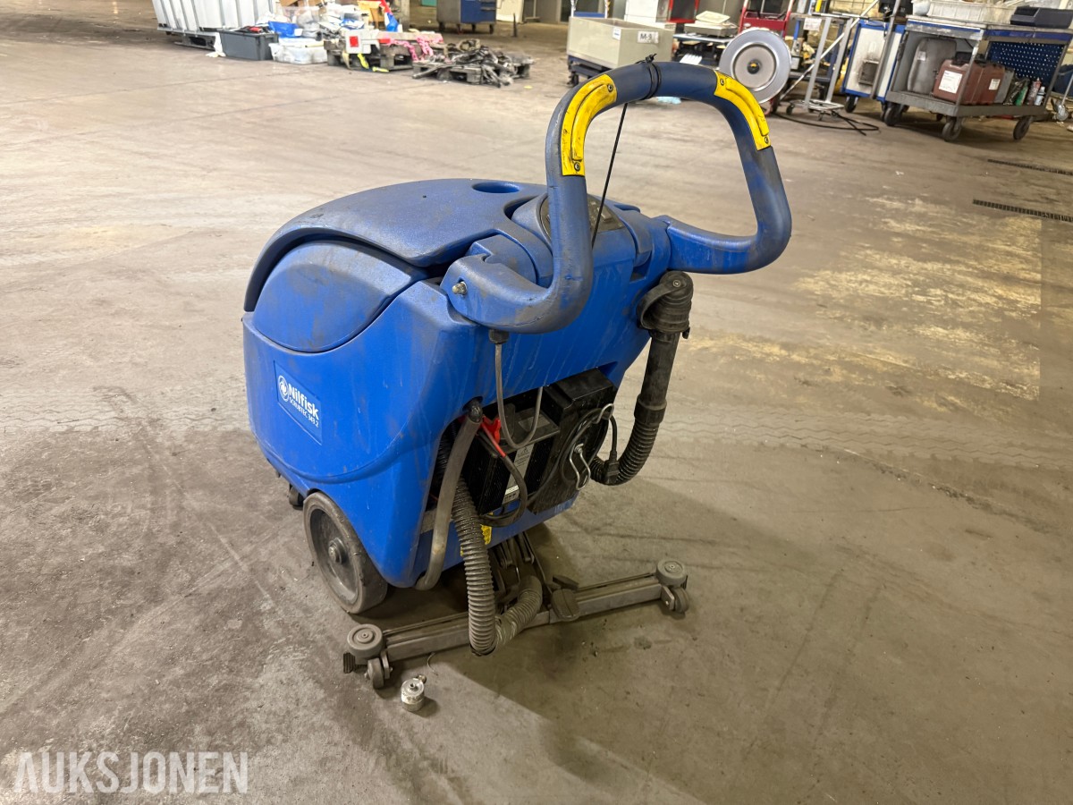 2016 Nilfisk Scrubtec 343.2 B Combi gulvvaskemaskin