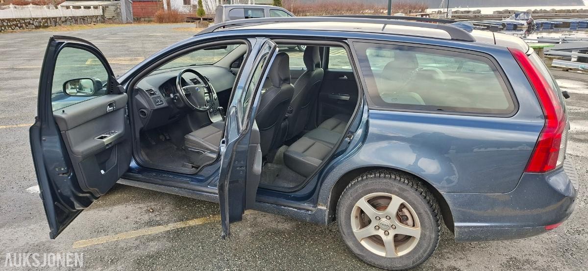 2009 Volvo V50 1.6 diesel 109hk cruisekontroll eu ok til 06.2027