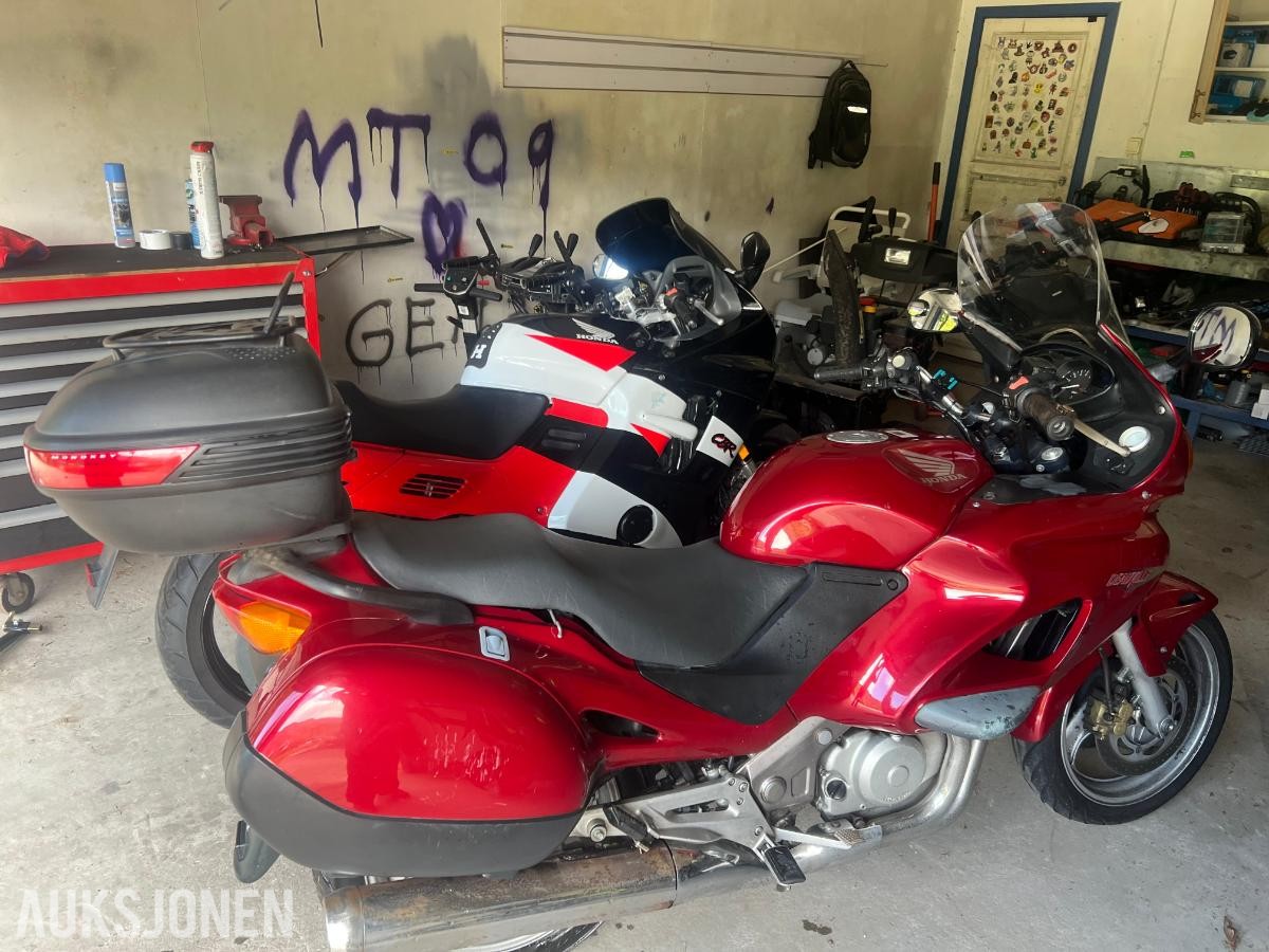 1999 Honda NT 650 V Deauville