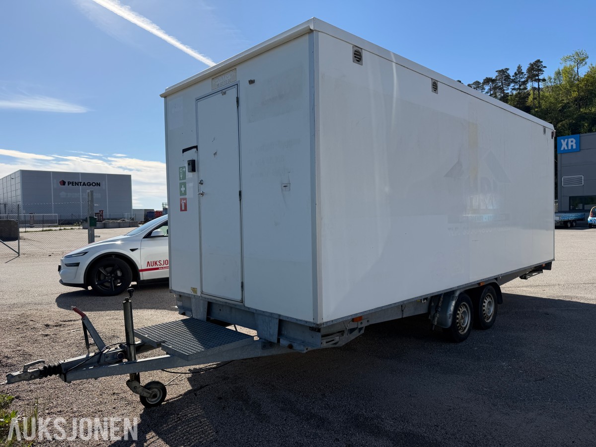SCANVOGN MANNSKAPSVOGN/BRAKKE – SANITÆR - 1800 KG