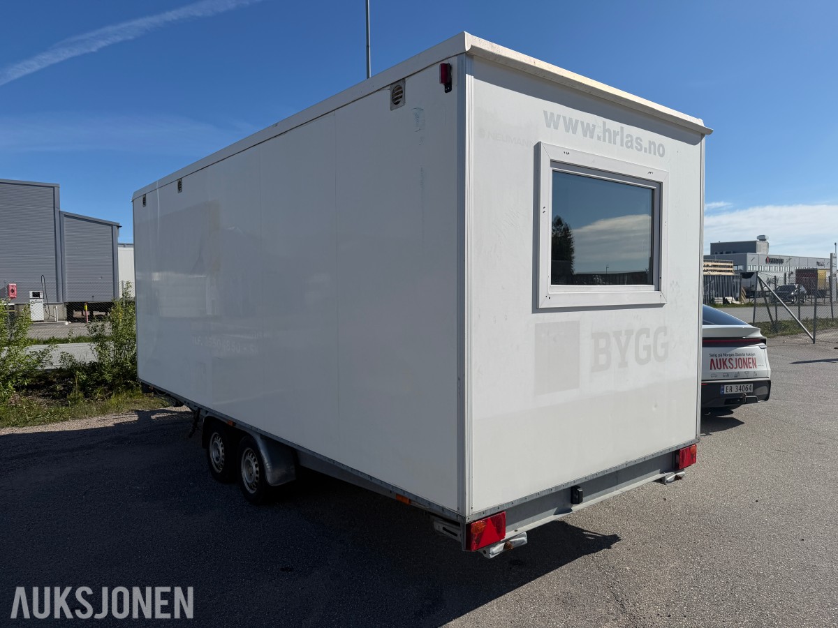 SCANVOGN MANNSKAPSVOGN/BRAKKE – SANITÆR - 1800 KG