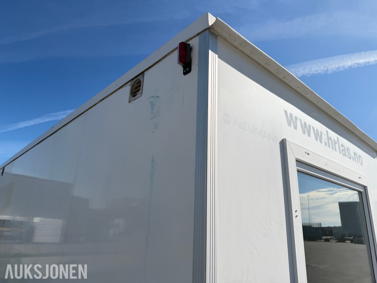 SCANVOGN MANNSKAPSVOGN/BRAKKE – SANITÆR - 1800 KG