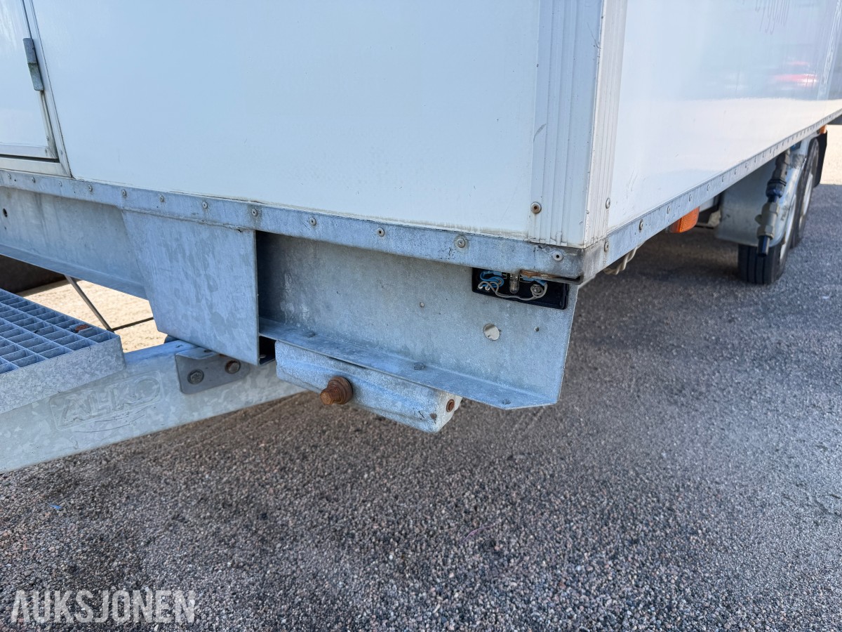 SCANVOGN MANNSKAPSVOGN/BRAKKE – SANITÆR - 1800 KG