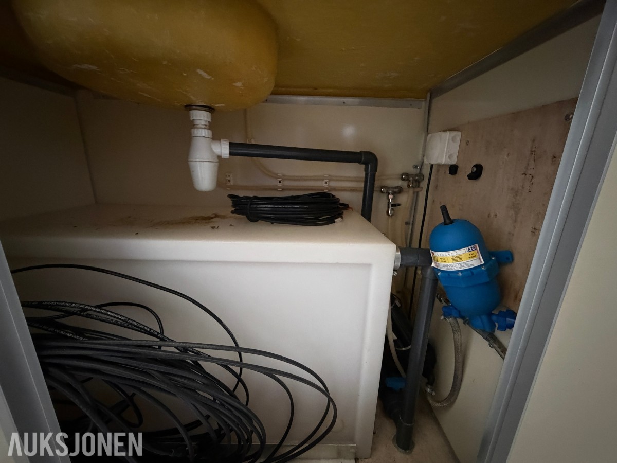 SCANVOGN MANNSKAPSVOGN/BRAKKE – SANITÆR - 1800 KG