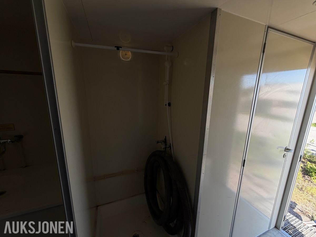 SCANVOGN MANNSKAPSVOGN/BRAKKE – SANITÆR - 1800 KG