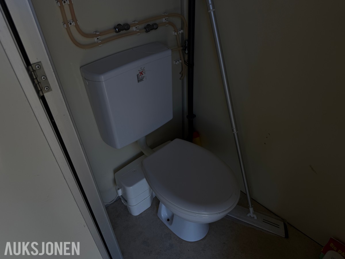 SCANVOGN MANNSKAPSVOGN/BRAKKE – SANITÆR - 1800 KG