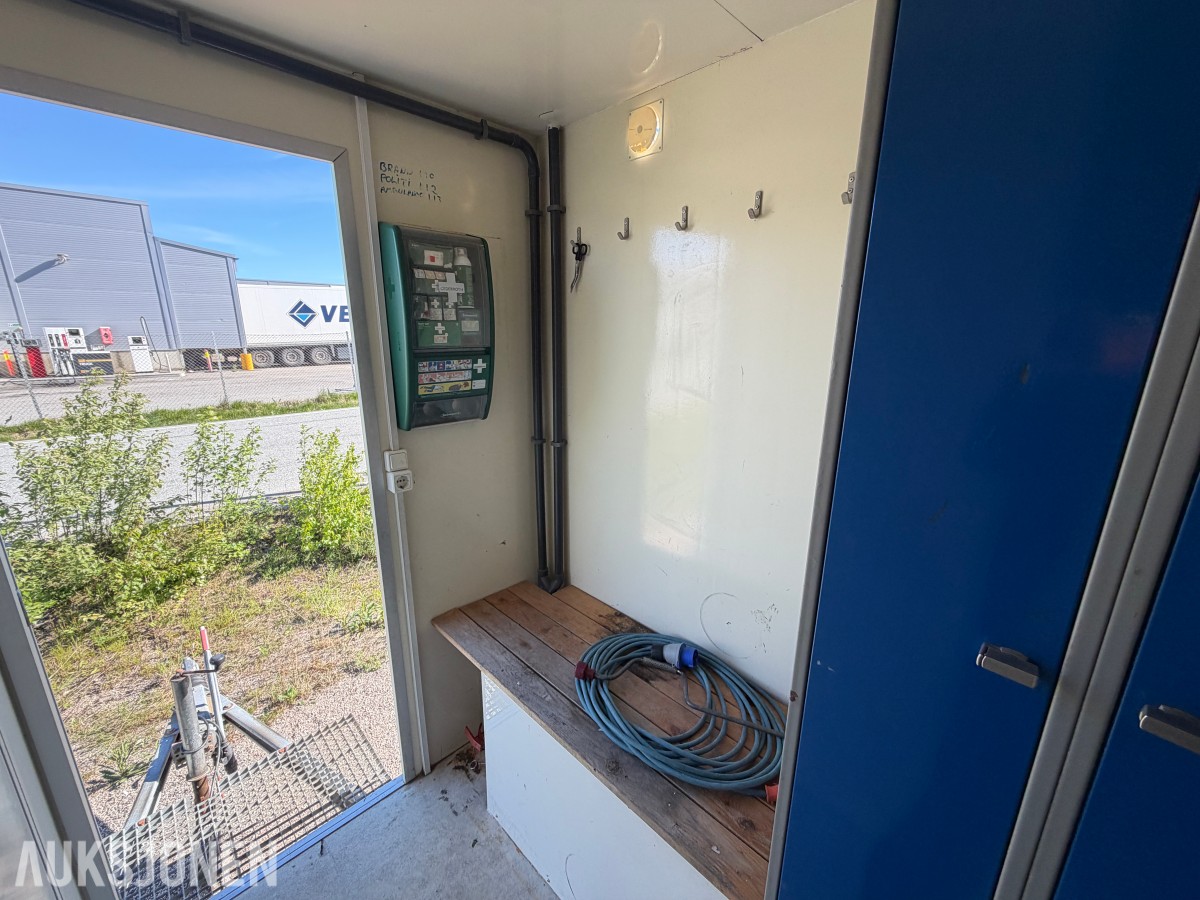 SCANVOGN MANNSKAPSVOGN/BRAKKE – SANITÆR - 1800 KG