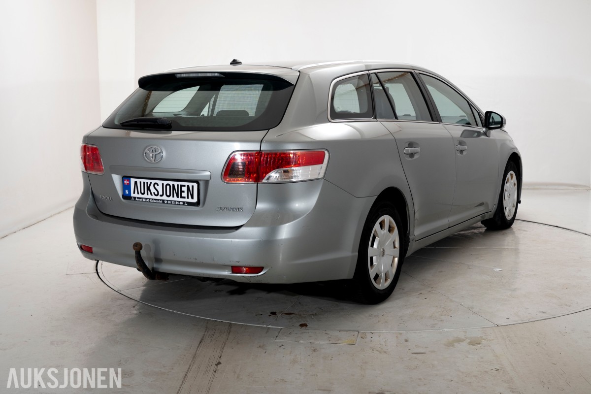 2009 Toyota AVENSIS 1.6-132 - Hengerfeste - Aircondition - 210.378 km