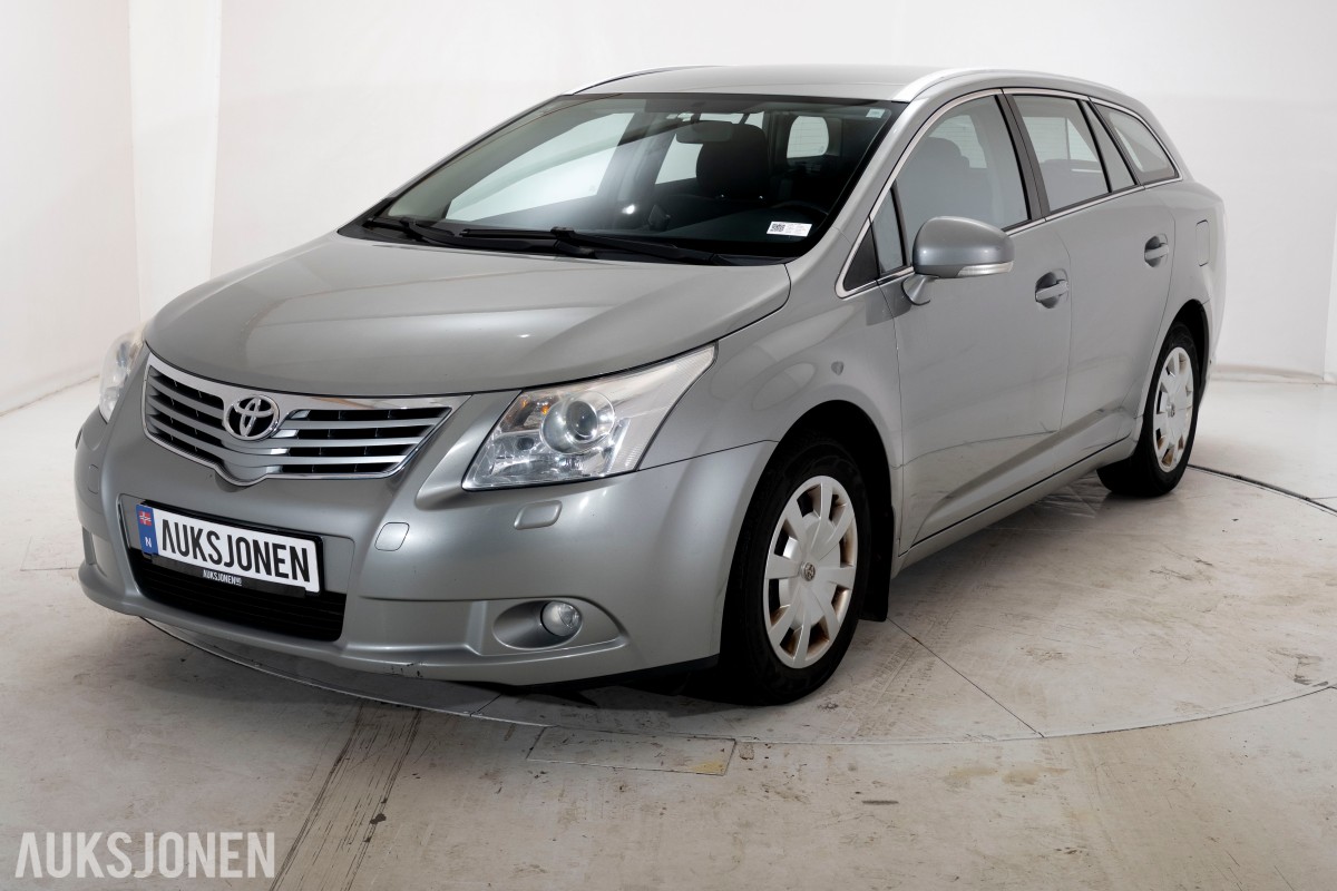 2009 Toyota AVENSIS 1.6-132 - Hengerfeste - Aircondition - 210.378 km