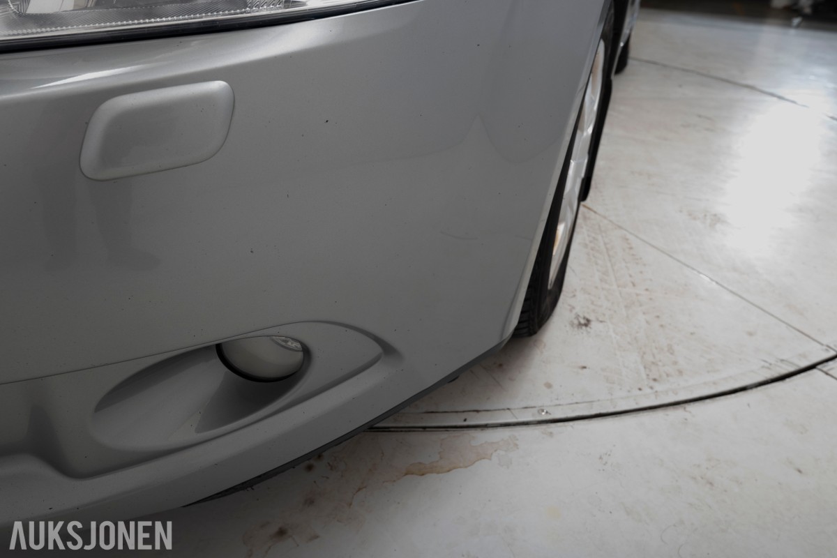 2009 Toyota AVENSIS 1.6-132 - Hengerfeste - Aircondition - 210.378 km