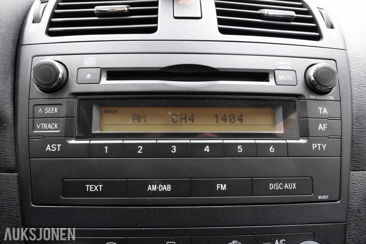 2009 Toyota AVENSIS 1.6-132 - Hengerfeste - Aircondition - 210.378 km