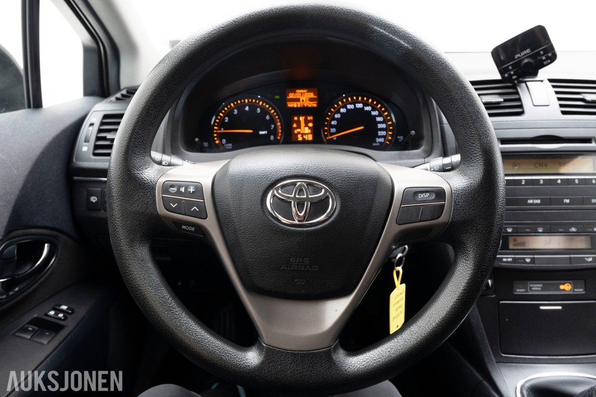 2009 Toyota AVENSIS 1.6-132 - Hengerfeste - Aircondition - 210.378 km