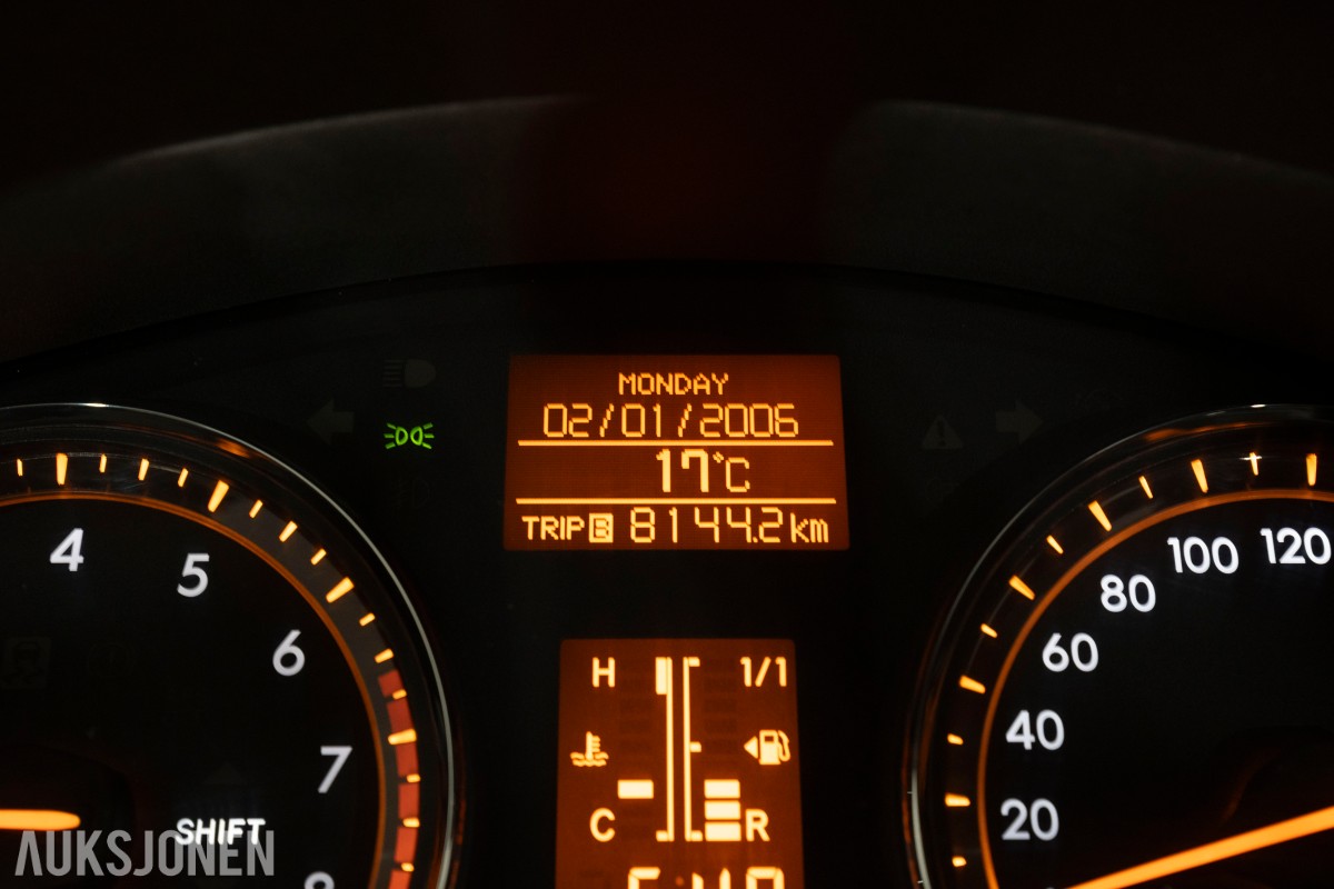 2009 Toyota AVENSIS 1.6-132 - Hengerfeste - Aircondition - 210.378 km