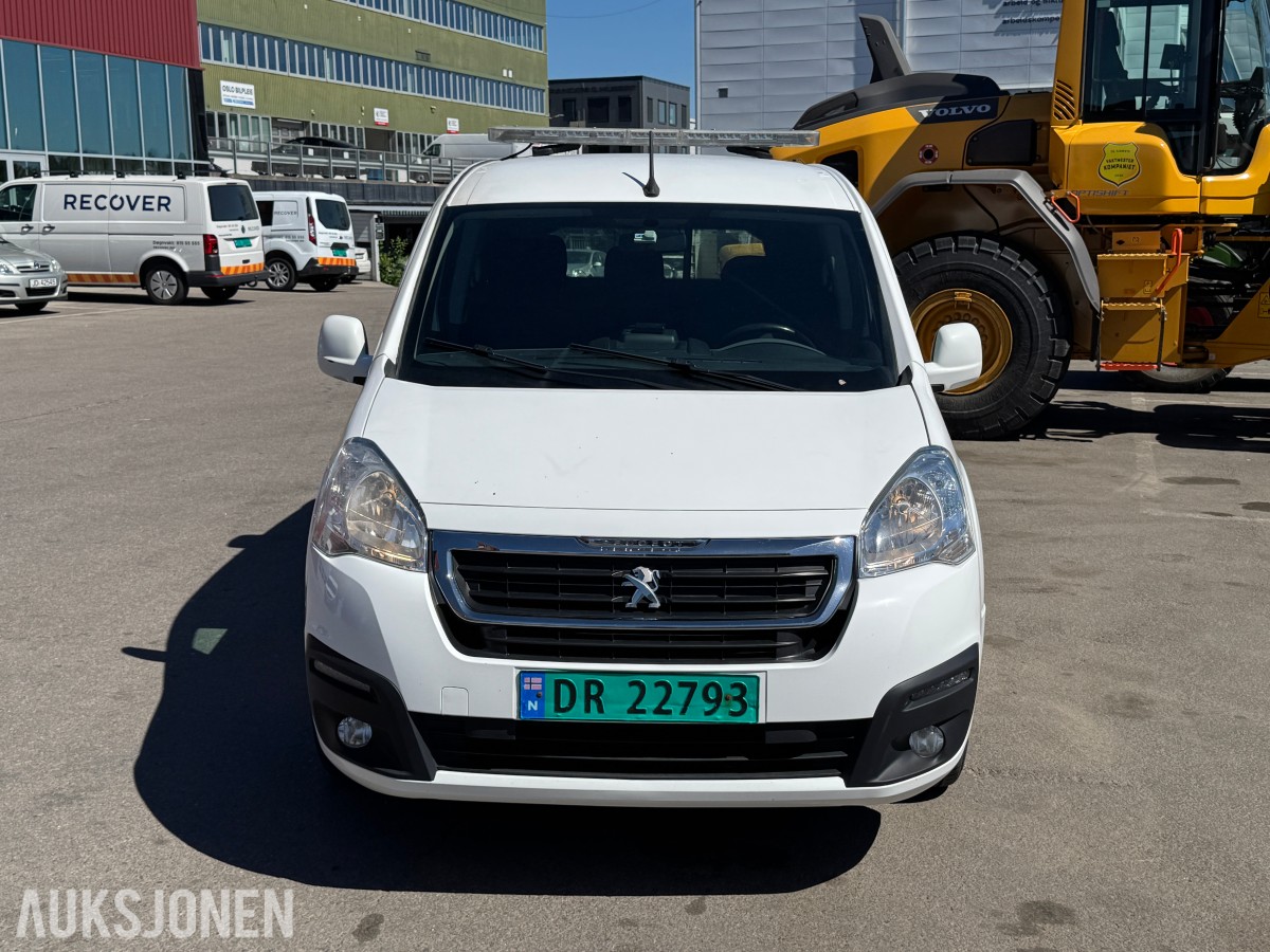 2017 Peugeot PARTNER HENGERFESTE CRUISE P.SENSORER S+V HJUL