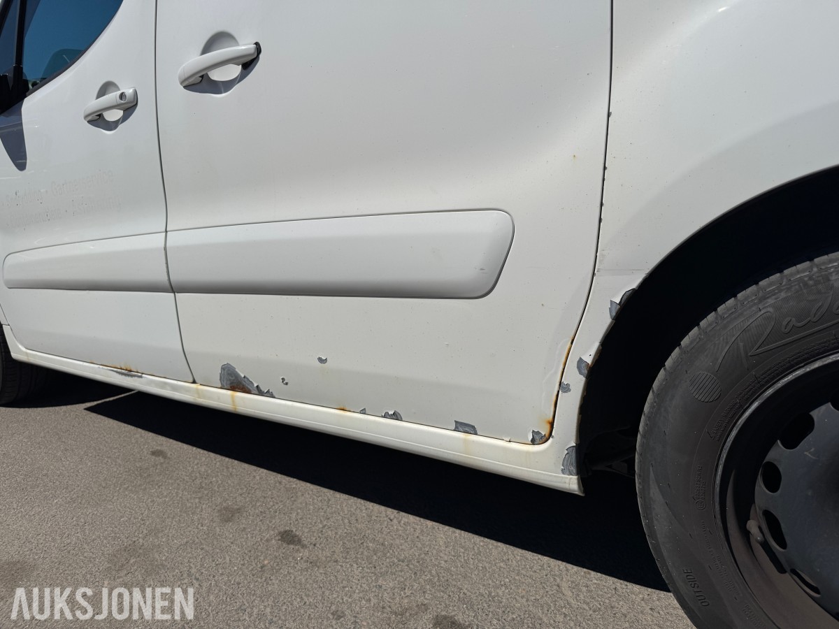 2017 Peugeot PARTNER HENGERFESTE CRUISE P.SENSORER S+V HJUL