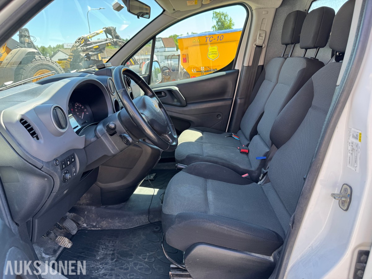 2017 Peugeot PARTNER HENGERFESTE CRUISE P.SENSORER S+V HJUL