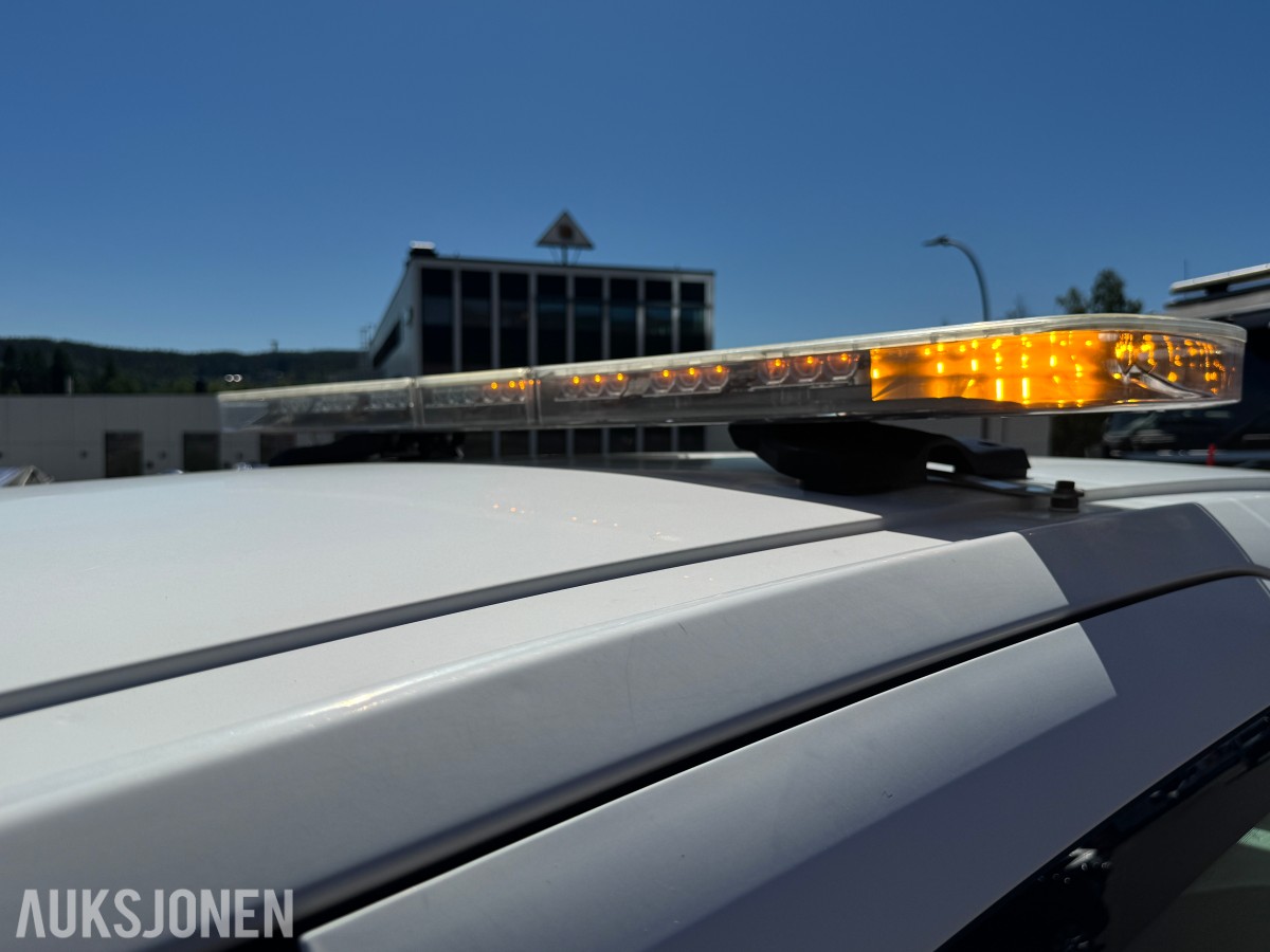2017 Peugeot PARTNER HENGERFESTE CRUISE P.SENSORER S+V HJUL
