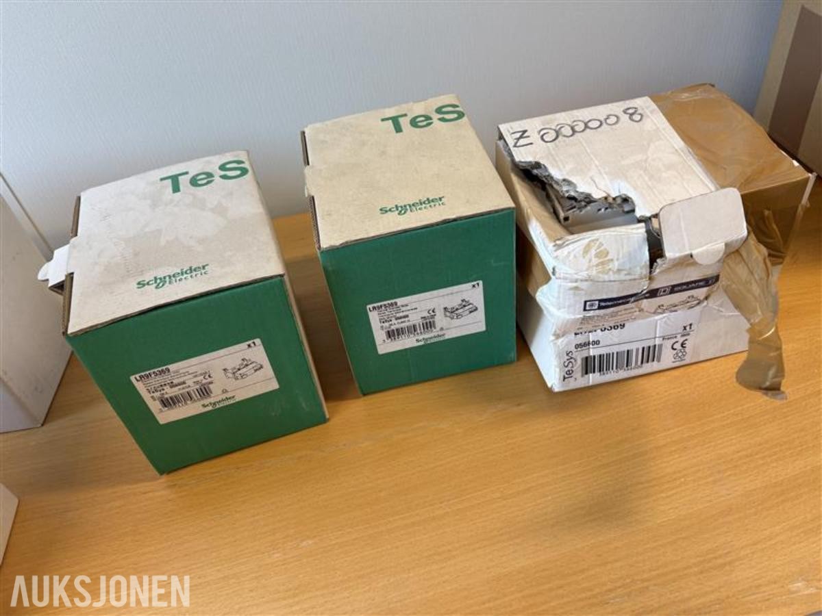 3stk Schneider Electric / TeSys LR9F5369 motorvernrelé 90–150A,  ubrukt