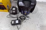 Parti med batteriladere, startbooster og startkabler