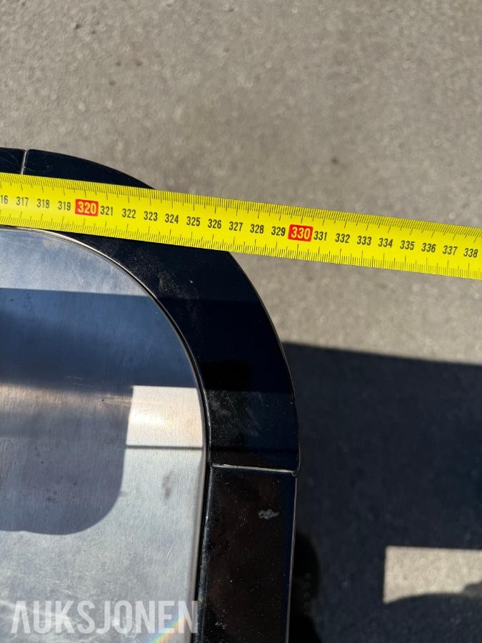 Stor profesjonell serveringsdisk / bar / kiosk løsning i rustfritt stål