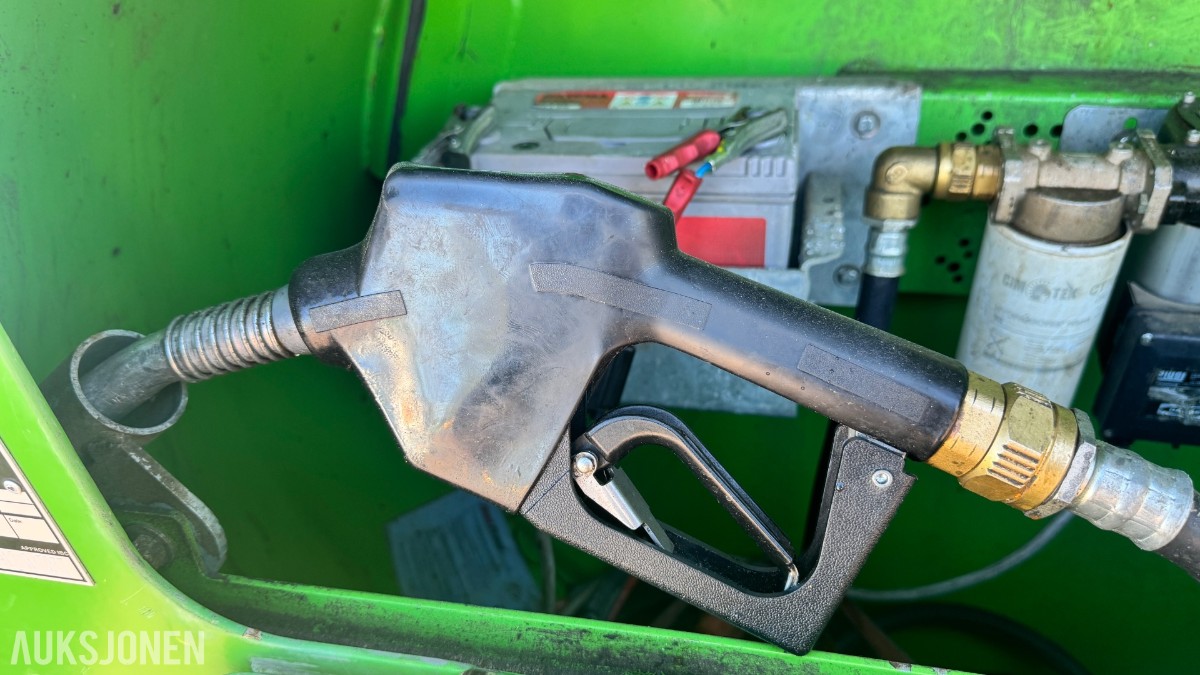 2022 FUEL PROOF 2500L. Med ca 1600L diesel