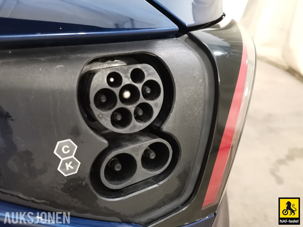 2021 Tesla Model 3 PERFORMANCE AWD GARANTI VARMEPUMPE PANORAMA