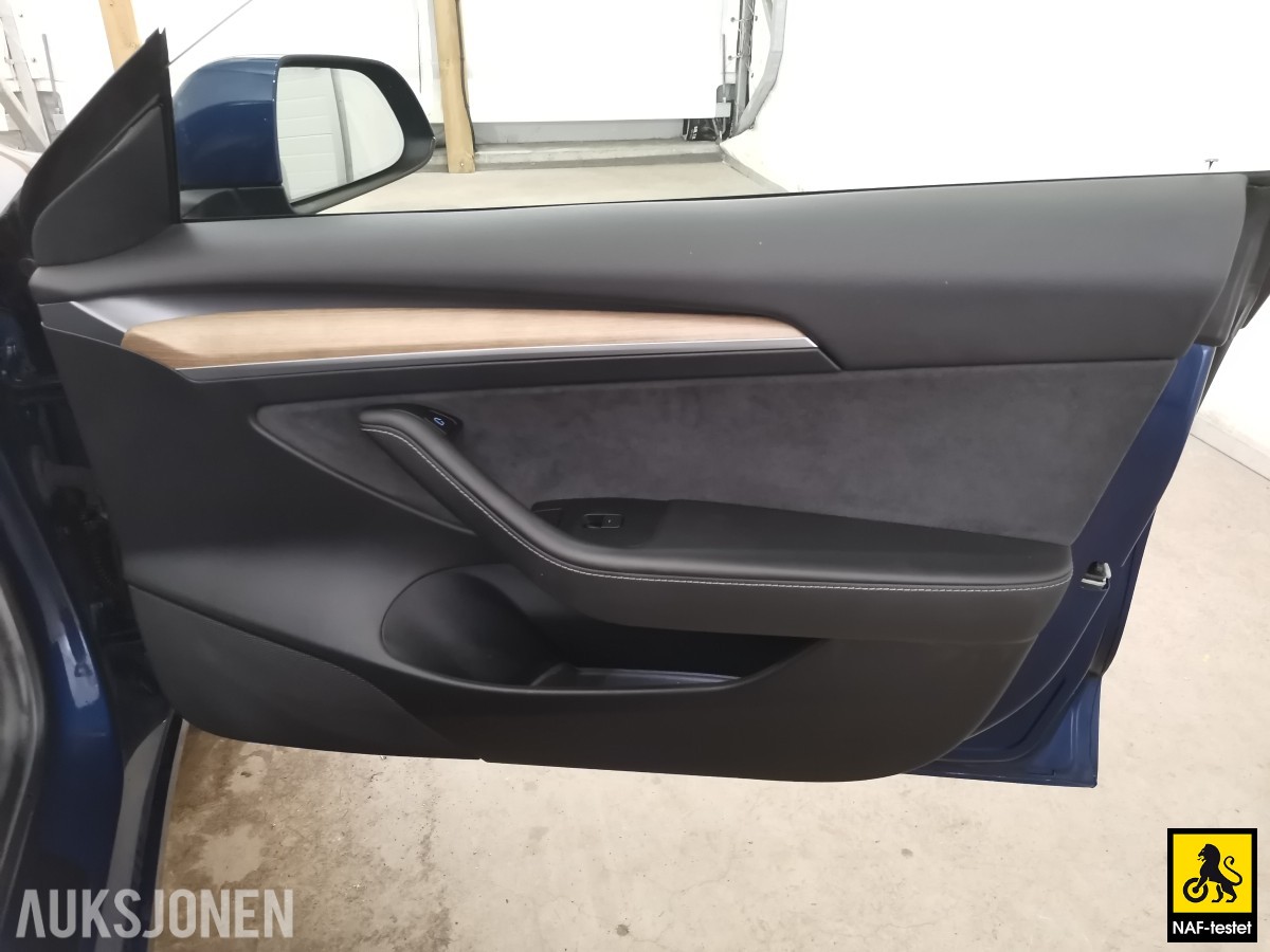 2021 Tesla Model 3 PERFORMANCE AWD GARANTI VARMEPUMPE PANORAMA
