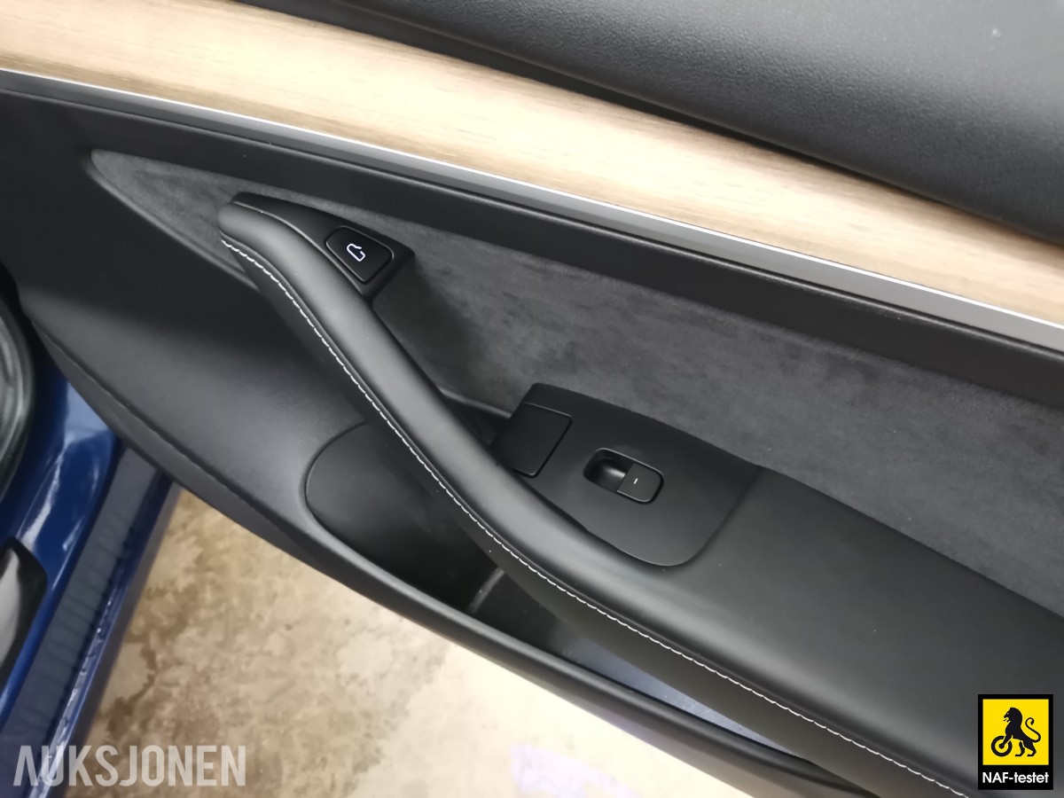 2021 Tesla Model 3 PERFORMANCE AWD GARANTI VARMEPUMPE PANORAMA