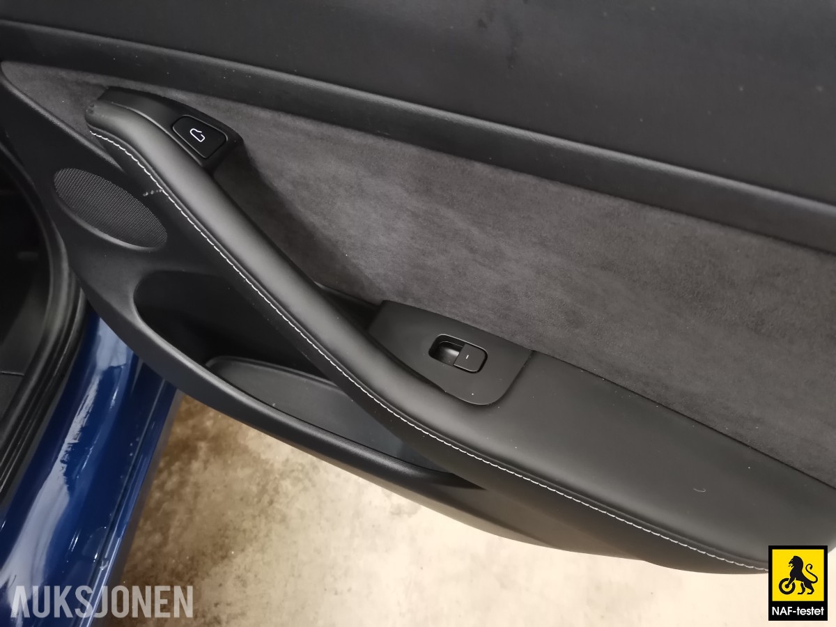 2021 Tesla Model 3 PERFORMANCE AWD GARANTI VARMEPUMPE PANORAMA