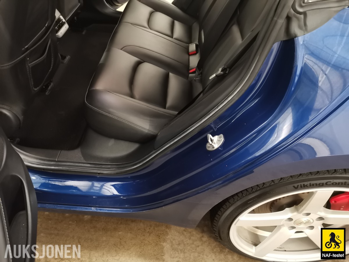 2021 Tesla Model 3 PERFORMANCE AWD GARANTI VARMEPUMPE PANORAMA
